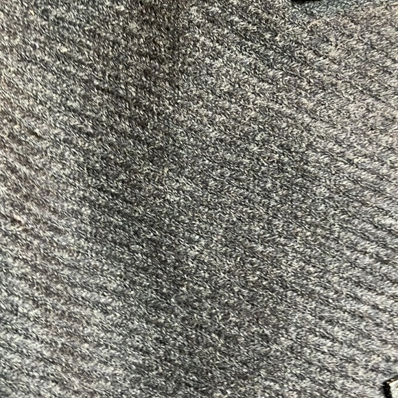 Vintage Prada Wool shoulder bag!🖤🩶 - Picture 8 of 14